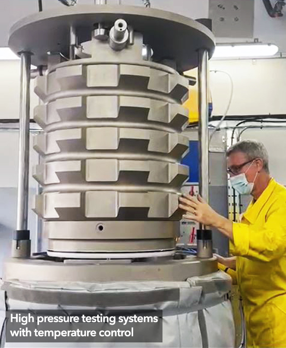 high pressure testing system with temperature control system.