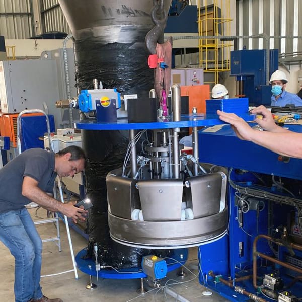 High pressure testing system