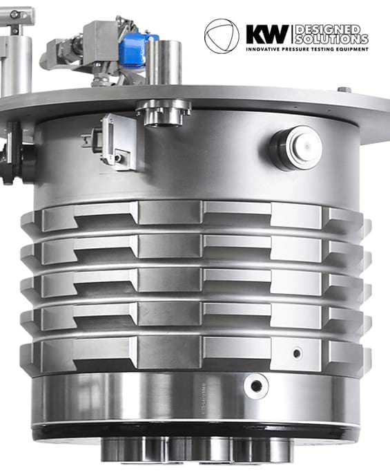 Hyperbaric pressure test chamber quick-access breech-lock closure